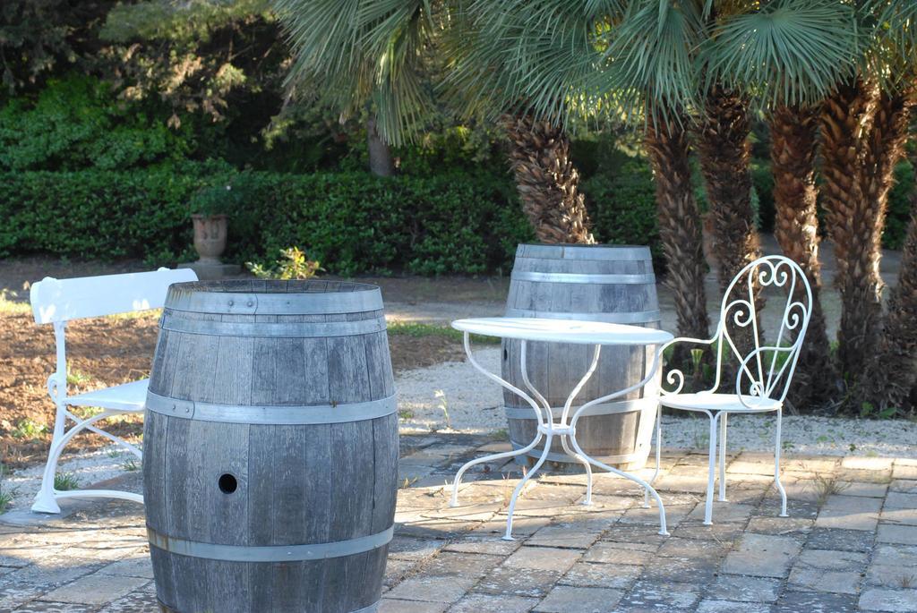 La Bellonette Marseillan  Bagian luar foto